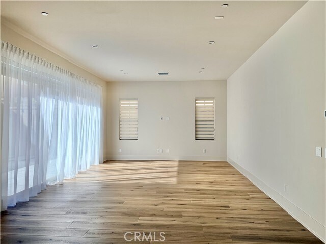 Building Photo - 321 Brimwood