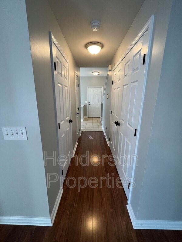 Building Photo - 9552 Glenashley Dr