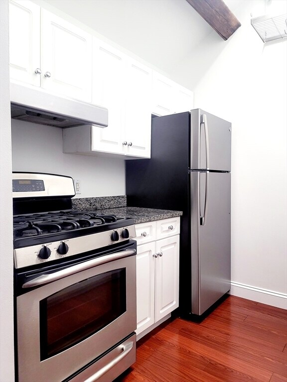 Building Photo - 42 8th St