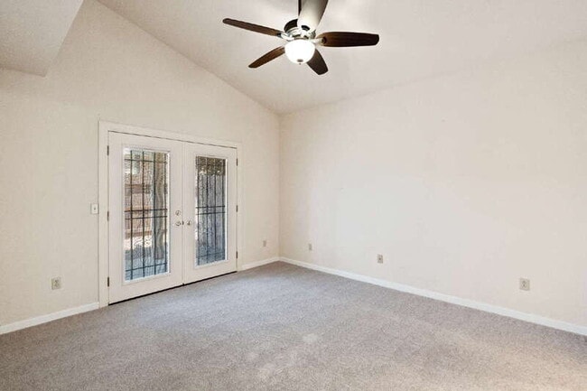 Building Photo - 5740 Laguna Park Dr