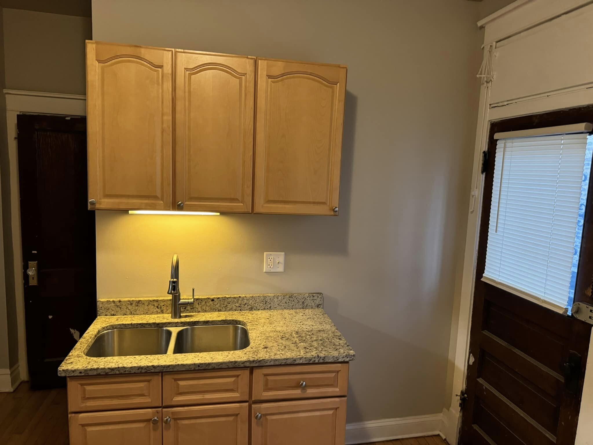 Double Sink with upgraded fixtures - 551 N Lavergne Ave