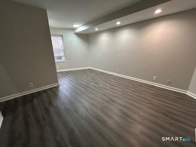 Building Photo - 100 Glenbrook Rd