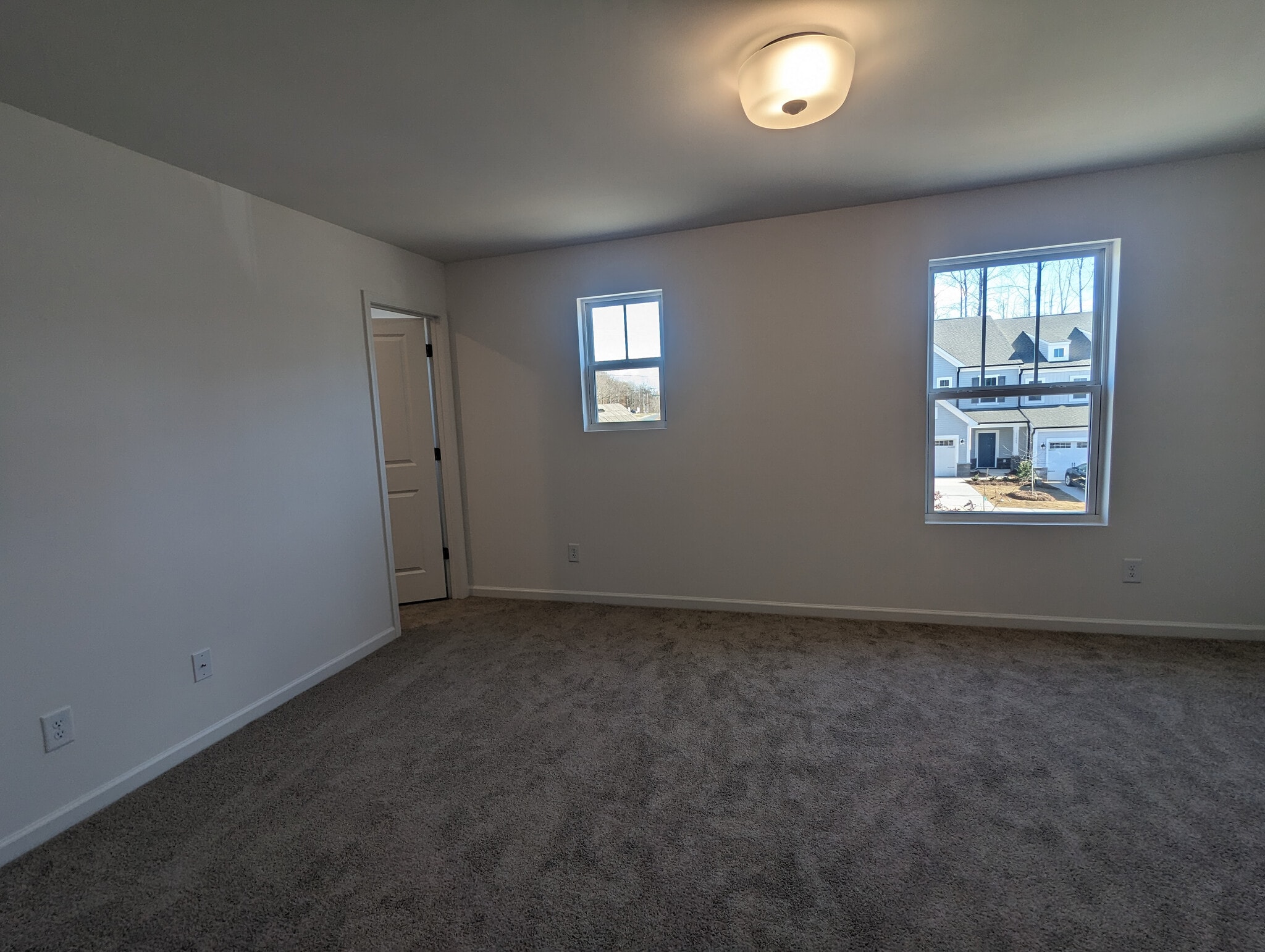Building Photo - Room in Townhome on Pagebrook Lane