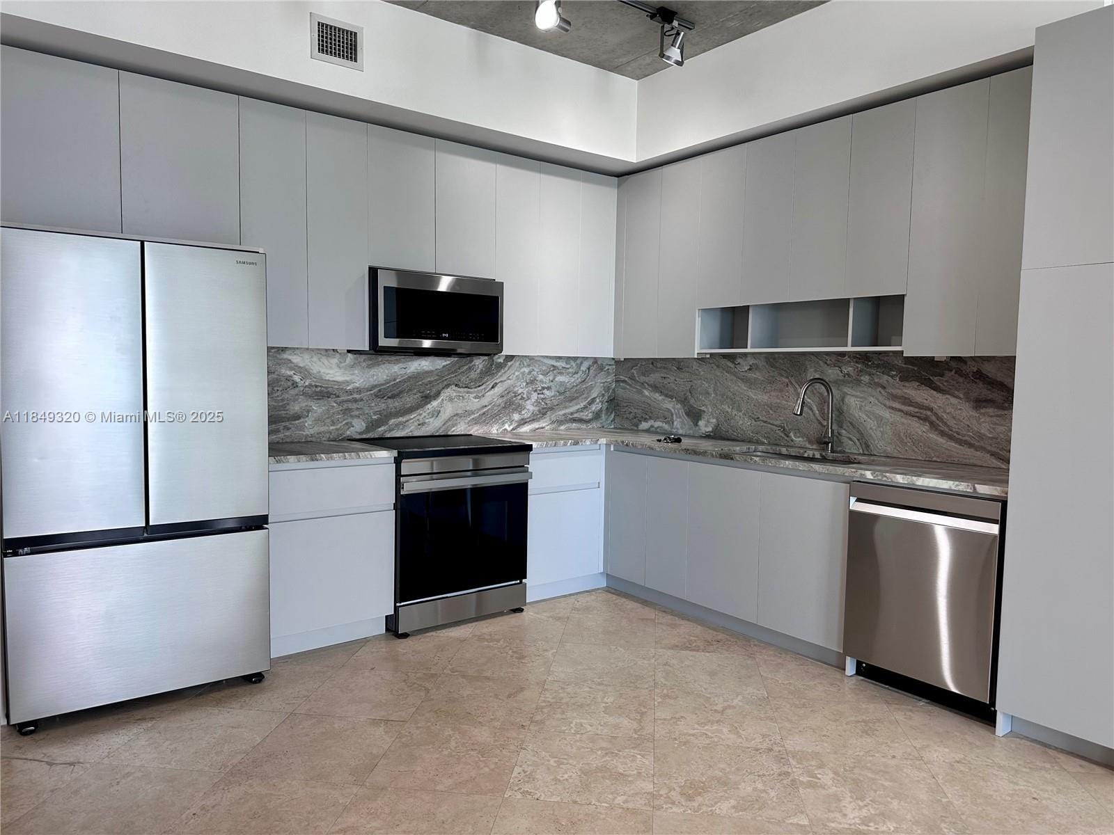 Building Photo - 2275 Biscayne Blvd