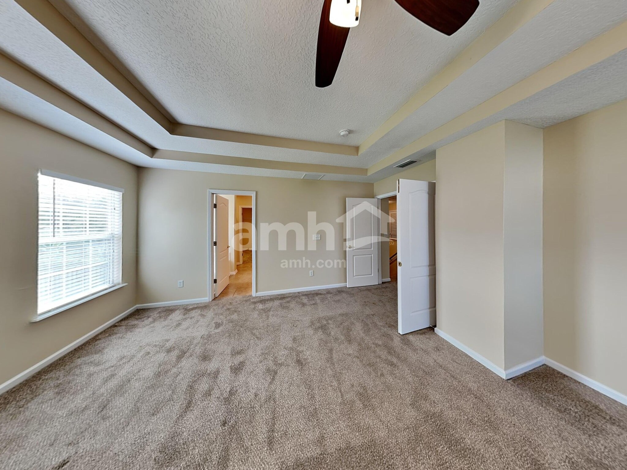 Building Photo - 325 Van Gogh Cir