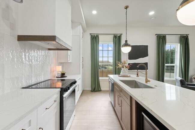 Building Photo - 4027 Ave N Ursuline St