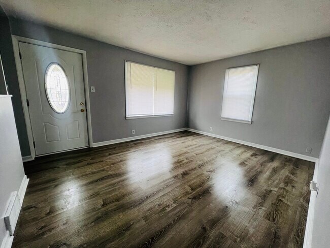 Building Photo - 5227 47th Ave