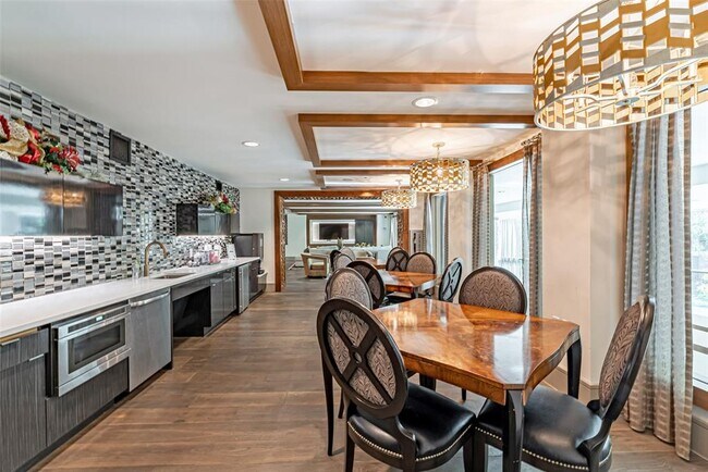 Building Photo - 1414 Wood Hollow Dr
