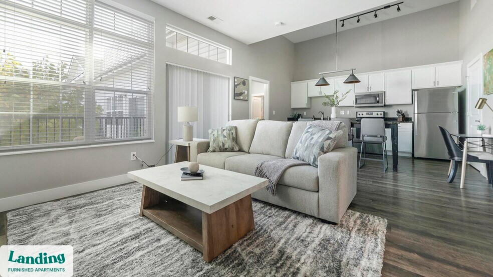 Primary Photo - 41 E 9th Ave