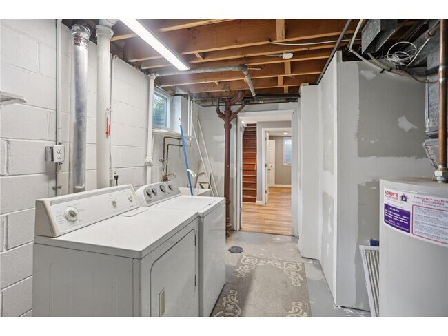 Building Photo - 3705 Colorado Ave S