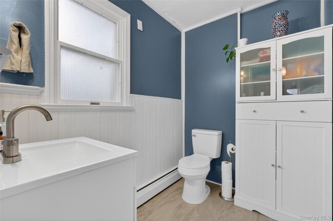 Building Photo - 22 Blossom Hill Dr