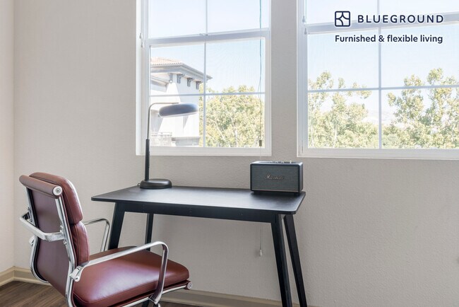 Building Photo - 501 Murphy Ranch Rd