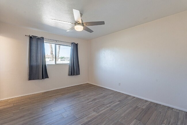 Building Photo - 8416 E Rancho Vista Dr