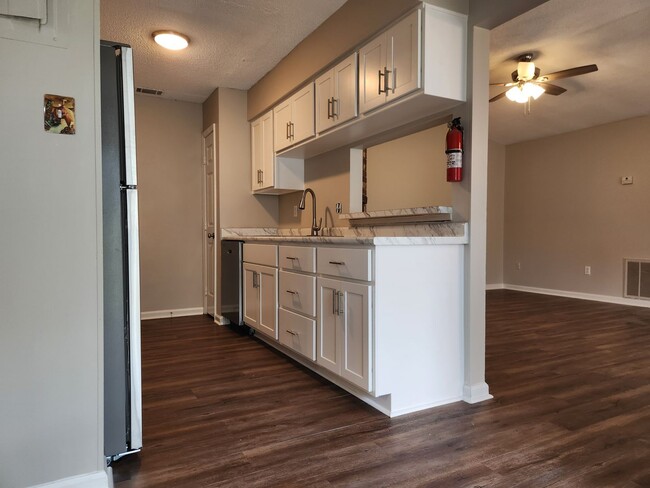 Building Photo - **Available June 1st ** Newly Remodeled 2 ...