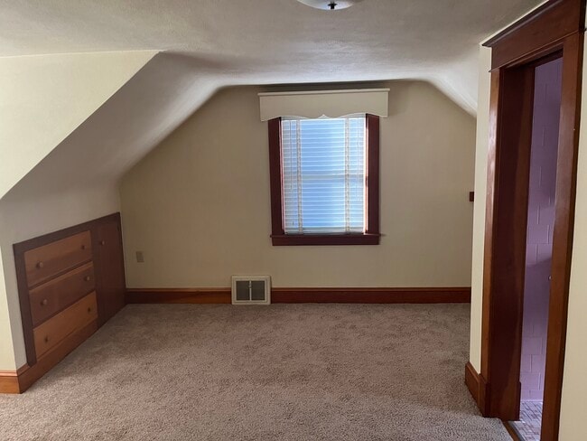 Building Photo - 214 McKendree Ave