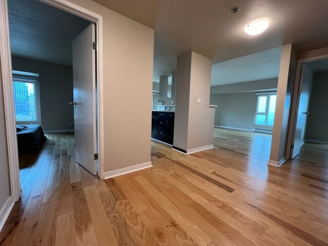 Building Photo - Beautiful Home In Arbor Place Tower