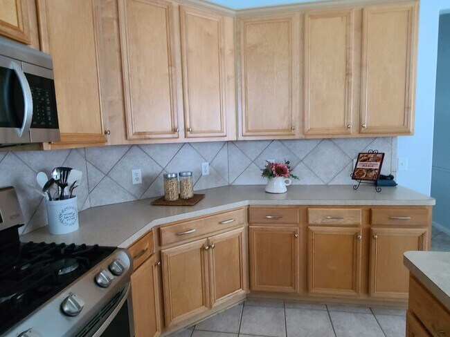 Building Photo - 6427 Stone Landing Ln