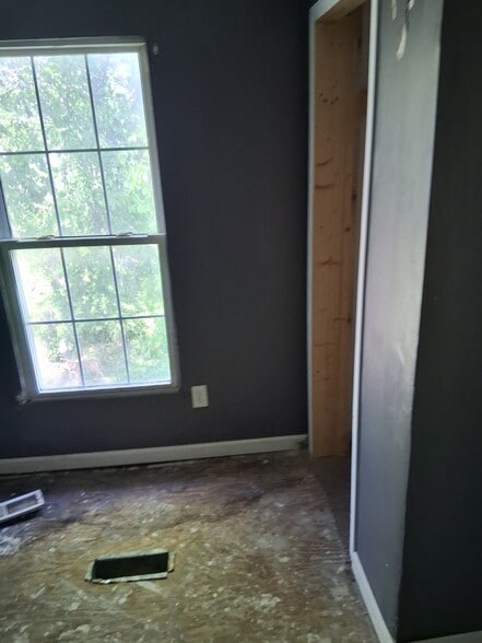 Building Photo - 3645 McCasland Ave