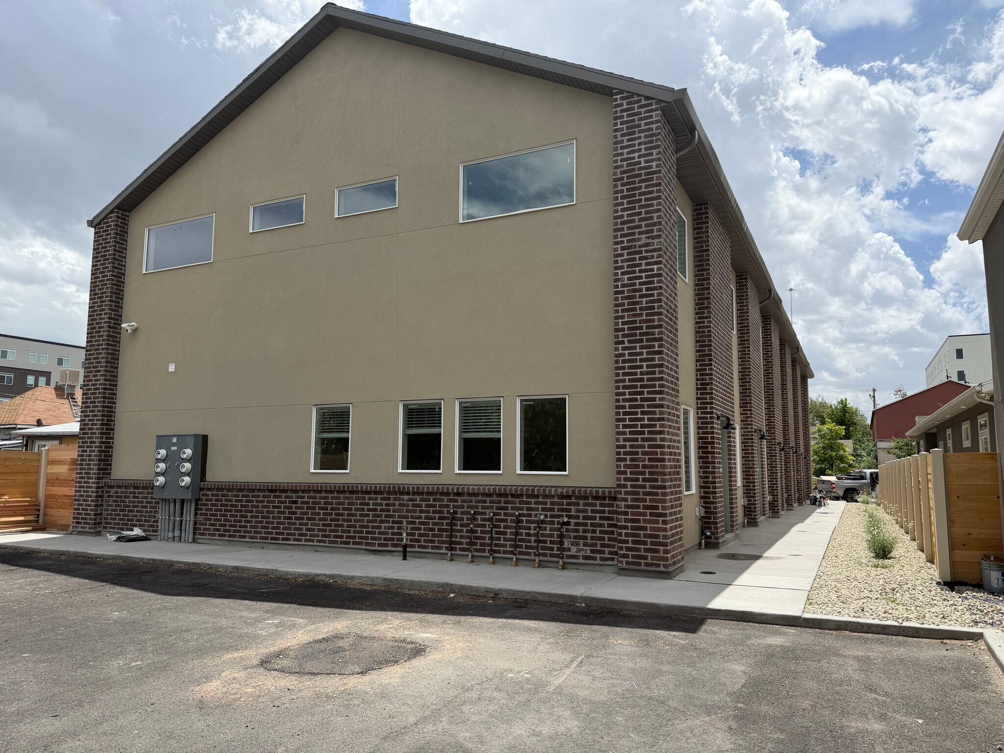 Building Photo - 922 Euclid Ave