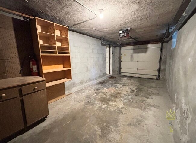 Building Photo - 33 Clearwater Rd