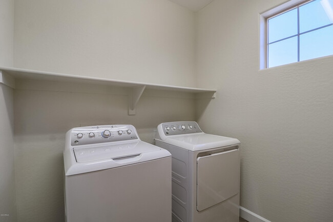 Building Photo - 3457 E Orchid Ln