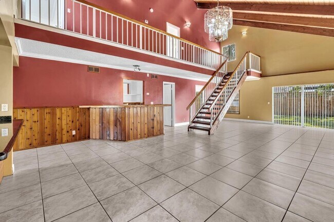 Building Photo - Beautiful 3 bedroom 2 bathroom Home in heart of  Delray Beach