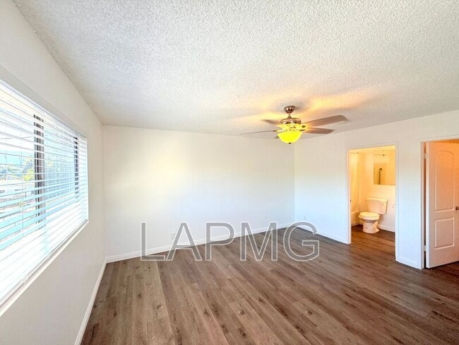 Building Photo - 2506-2508 Norfolk Street