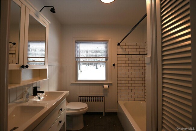 Building Photo - 86 Mill House Rd