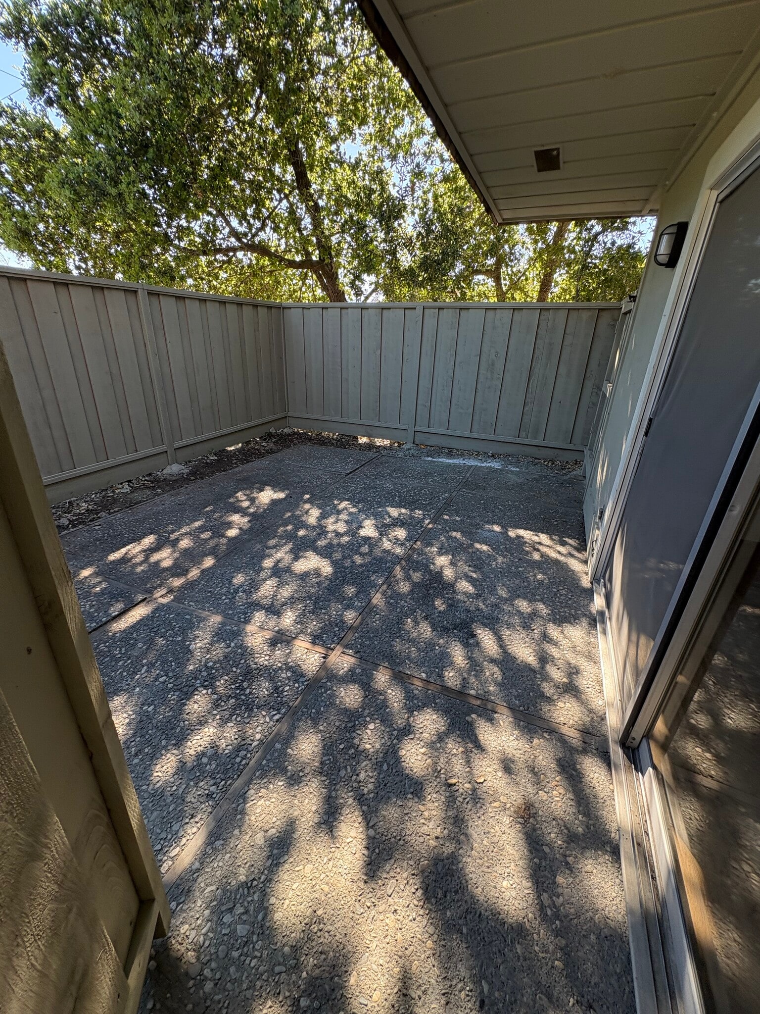 Building Photo - 230 San Andreas Dr