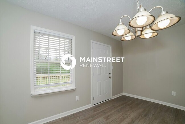 Building Photo - 3 Bedroom Pet-Friendly Home in Stockbridge...