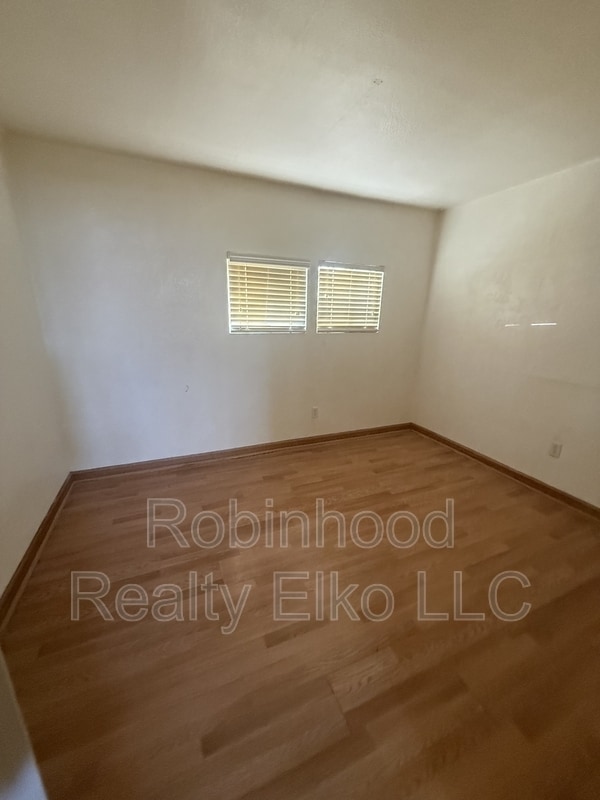 Building Photo - 1235 Ave G