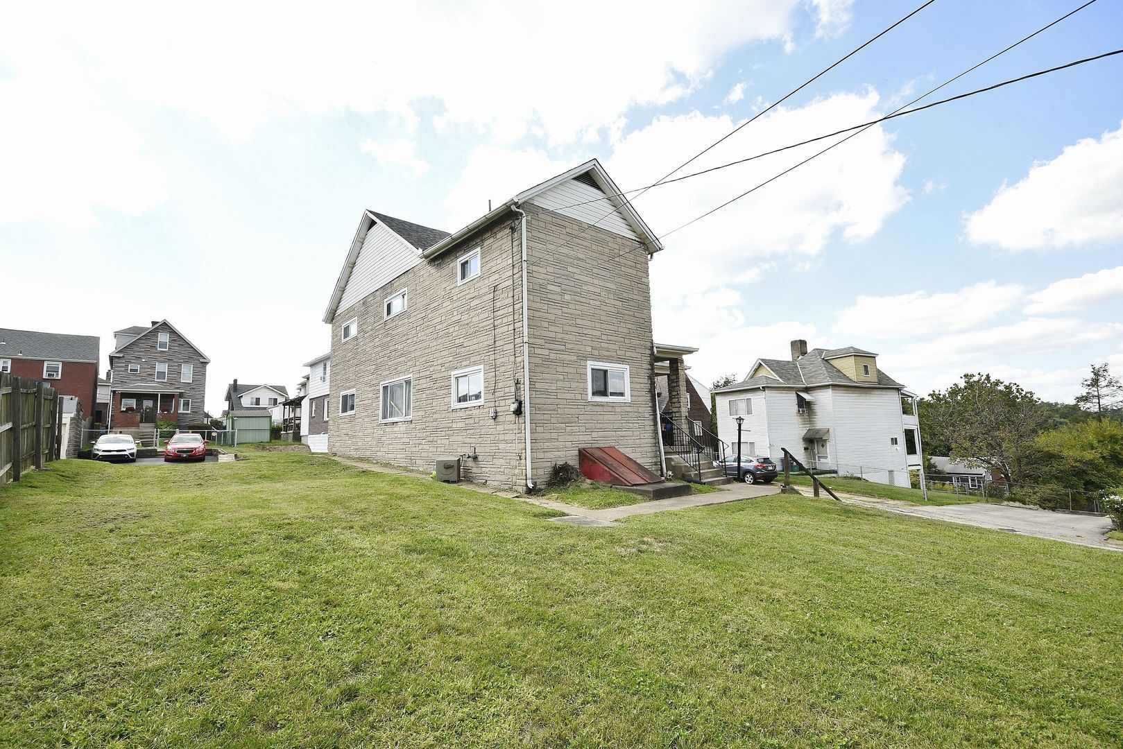 Building Photo - 1912 Pallas St