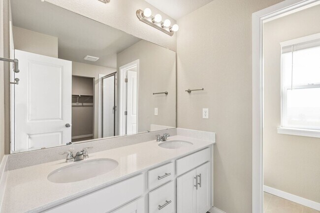 Building Photo - New 3-Bed, 2.5-Bath House with Office and 2-Car Garage in Johnstown Farms