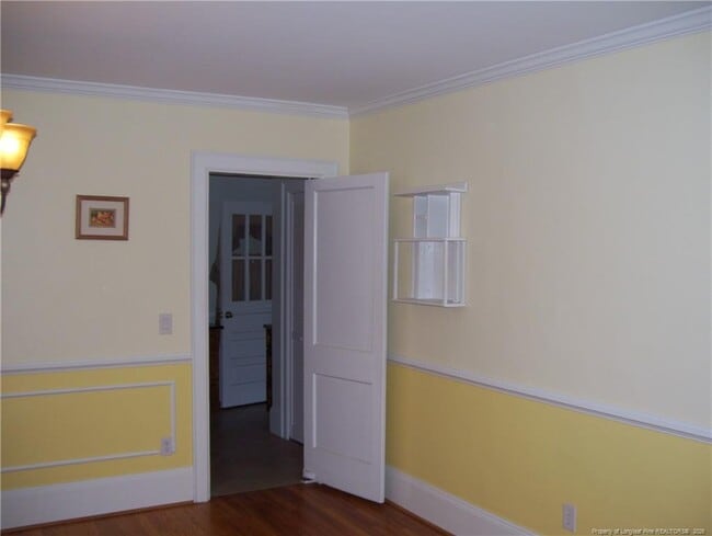 Building Photo - 203 Sherman Dr