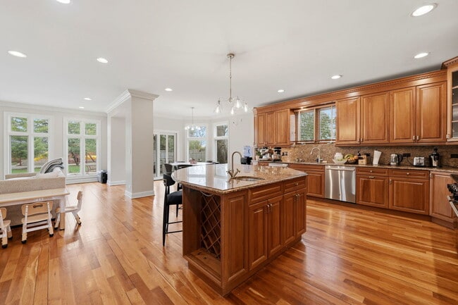 Building Photo - 2181 2nd St