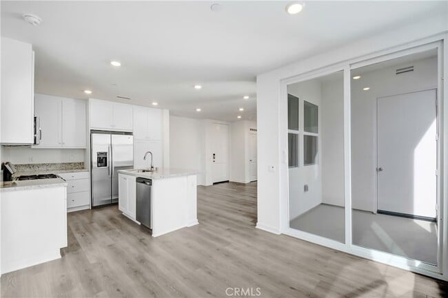 Building Photo - 4127 E Cir Paseo