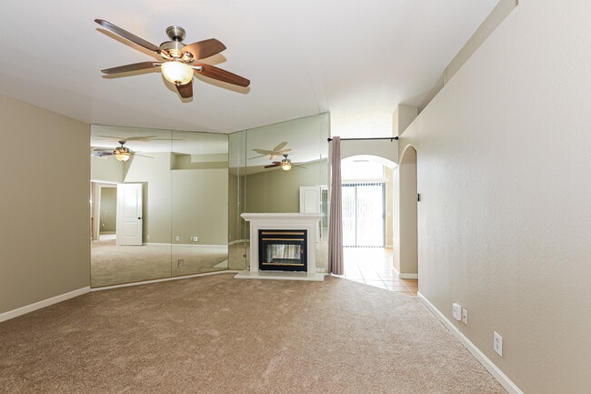 Building Photo - 2820 Mt Niguel Cir