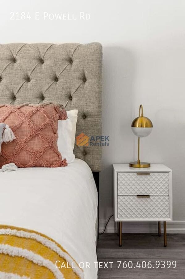 Building Photo - 2184 E Powell Rd