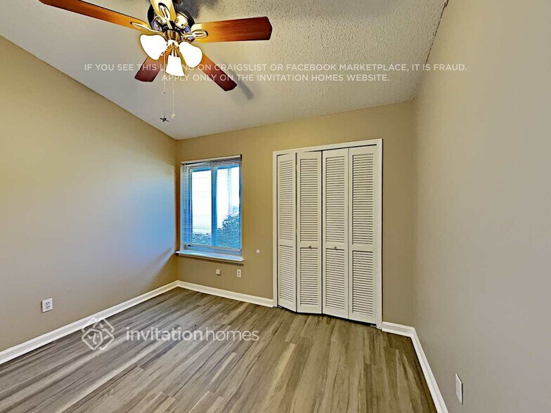 Building Photo - 2171 Aztec Dr W