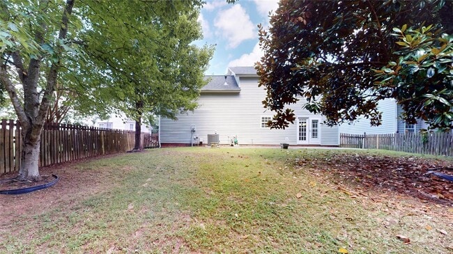Building Photo - 1838 Chinchester Ln