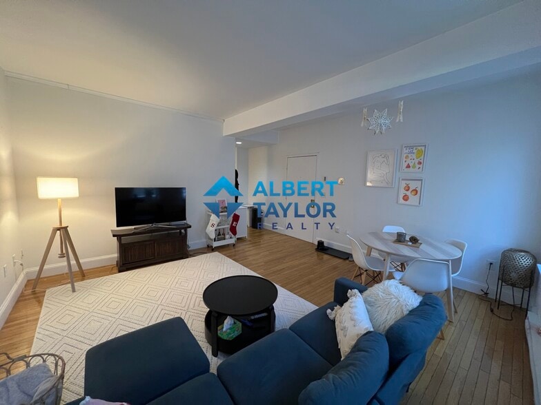 Building Photo - 41 Cunard St