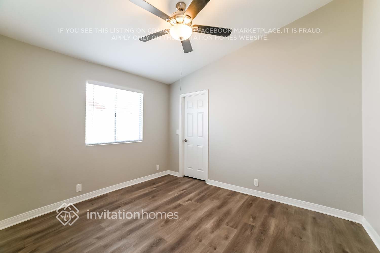 Building Photo - 11223 N 60th Dr