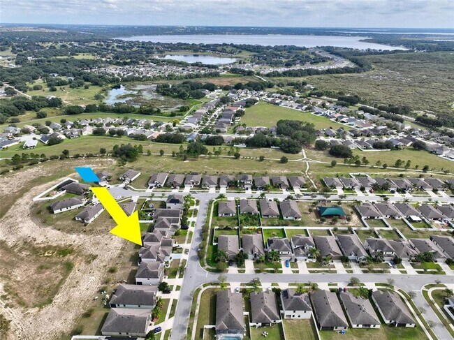 Building Photo - 625 Silverthorn Pl