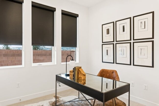 Building Photo - 3 Bedroom Single-Level Home with Resort-Style Amenities