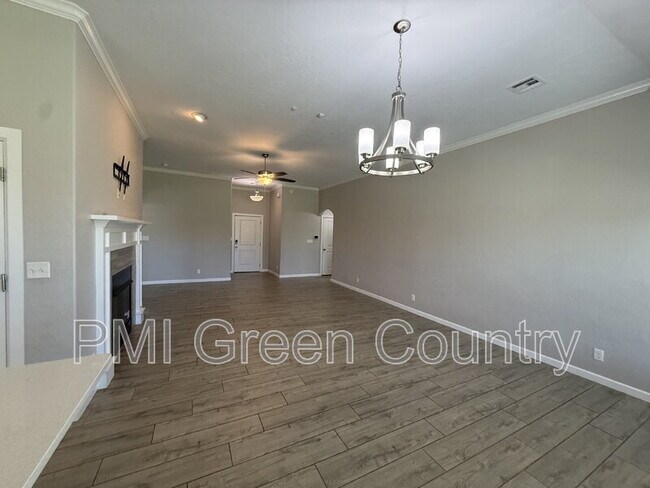 Building Photo - 21025 E 40th Pl S