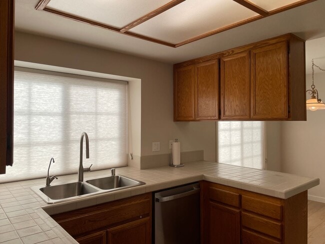 Building Photo - 2 Bedroom Ranch Style Home in RANCHO SAN DIEGO