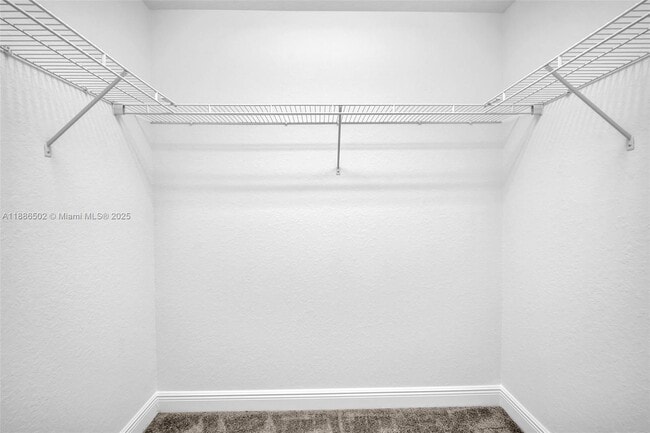 Building Photo - 5271 SW 173rd Ave