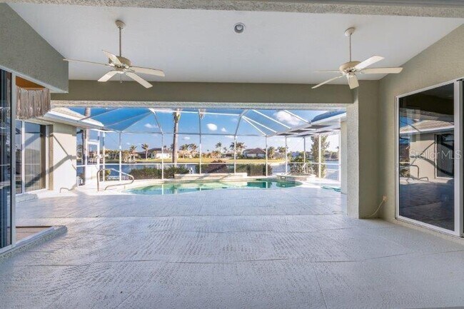 Building Photo - 3932 Madrid Ct
