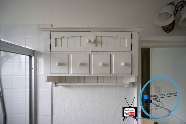 Building Photo - Benicia! Large 2/1 available!