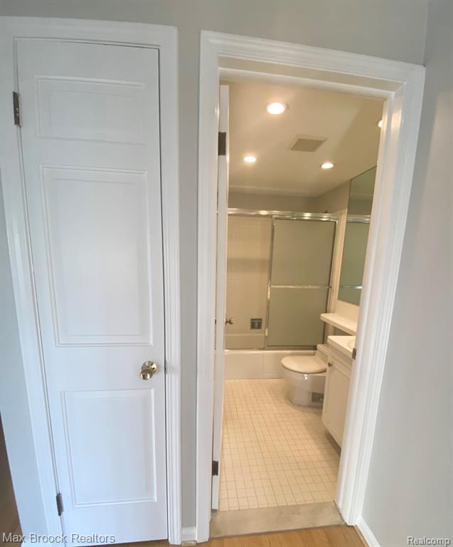 Building Photo - 885 N Old Woodward Ave